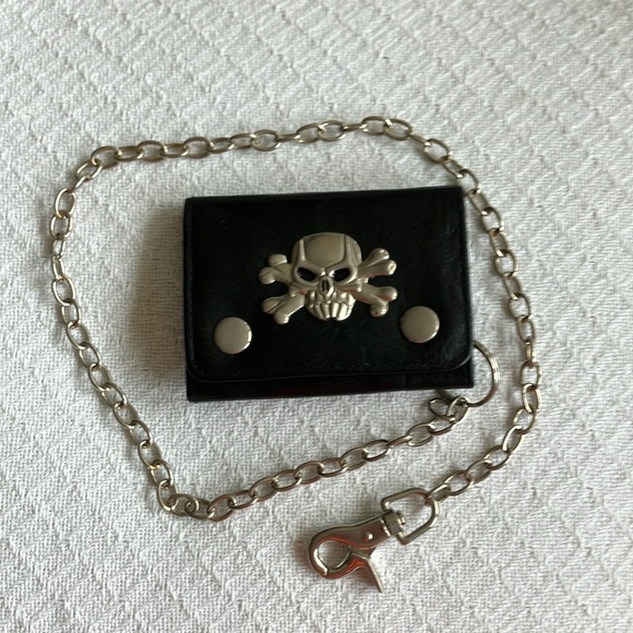 ☠️ Black Trifold Wallet with Skull and Cross ☠️ - Picture 1 of 13